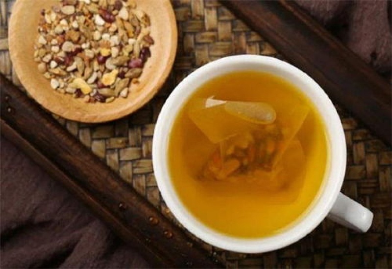 红豆薏米茶夏天可以喝吗？红豆薏米茶炒熟了好还是不炒好