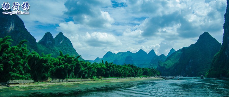 7月份去广西旅游合适吗：适合(看山水景色)