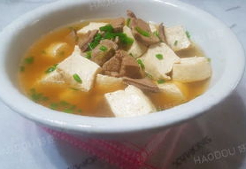 猪肝能与豆腐一起吃吗 猪肝豆腐汤怎么做