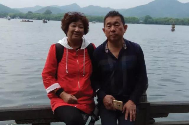 80后夫妻改装房车（东北一对老夫妻改房车旅游抗癌续命24年）(4)